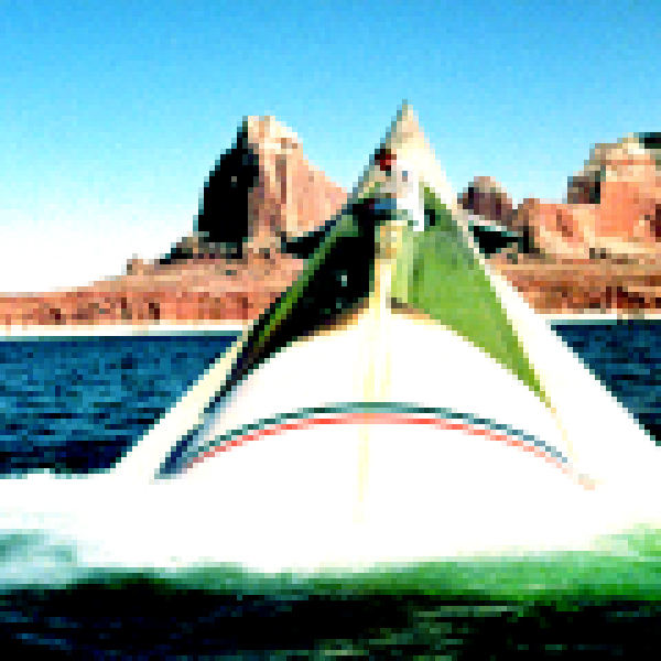The Icarus (from Planet Of The Apes) crash lands in the water