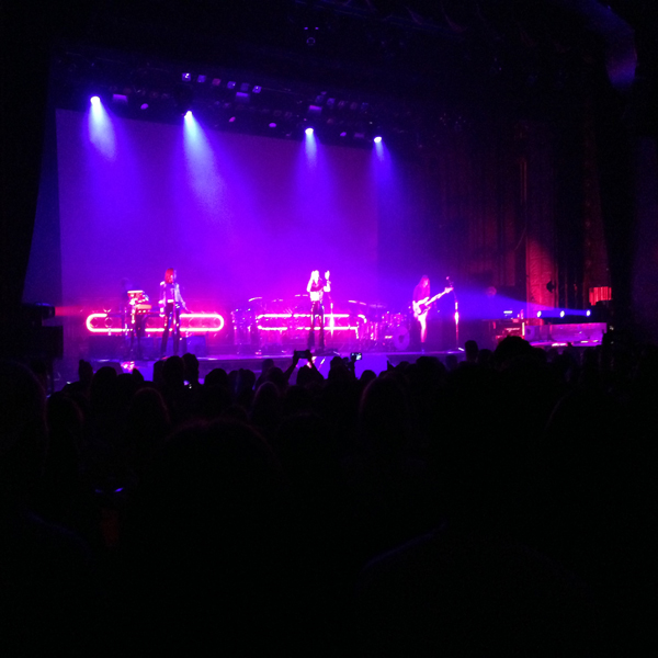Haim lead the crowd in a sing-along